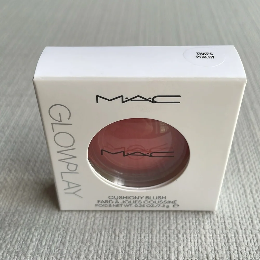 MAC Cosmetics Glow Play Cushiony Blush - that’s peachy
